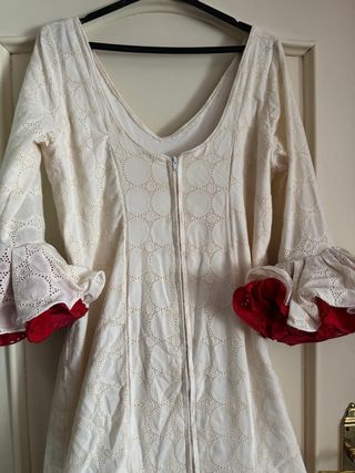 Traje Flamenca Beige y Rojo