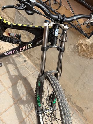 Bicicleta de Descenso Santa Cruz