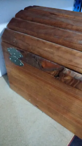 Lote 3 baúles madera y cuero