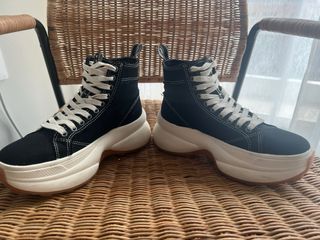 Zapatillas altas negras