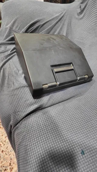 2 Vecchie macchine da scrivere Olivetti
