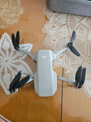 Dron DJI Mini con Accesorios