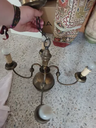 Lámpara antigua de latón