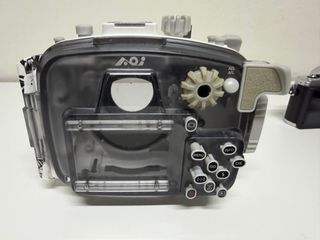 Olympus EM10 IV + Carcasa AOI Octo