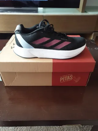 Zapatillas Adidas Negras y Rosas