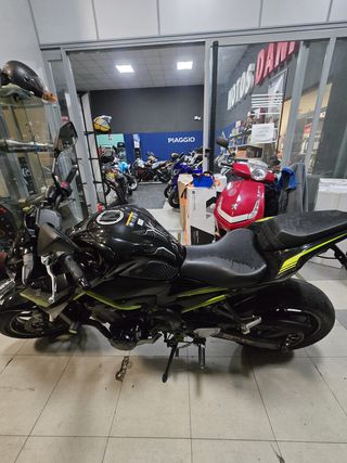 KAWASAKI Z900 2020 11.000KM NO LIMITABLE