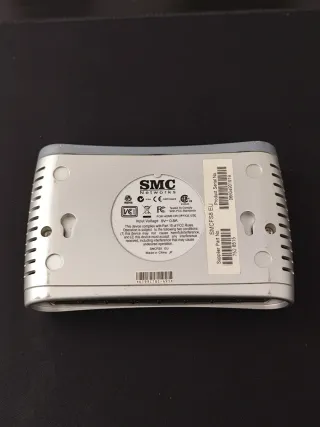 Switch SMC 8 puertos 10/100