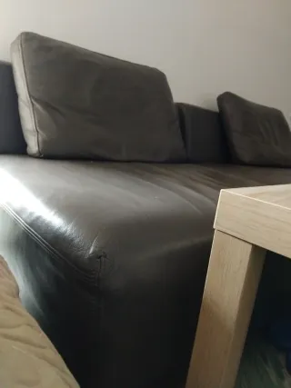 Divano in pelle marrone