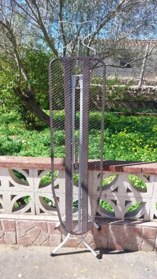 Tabla de planchar plegable