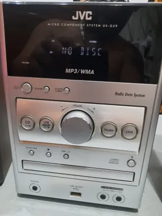 Radio JVC UX-G39 con altavoces y mando