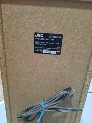 Radio JVC UX-G39 con altavoces y mando