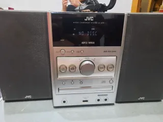 Radio JVC UX-G39 con altavoces y mando