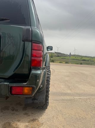 Nissan Patrol Y61