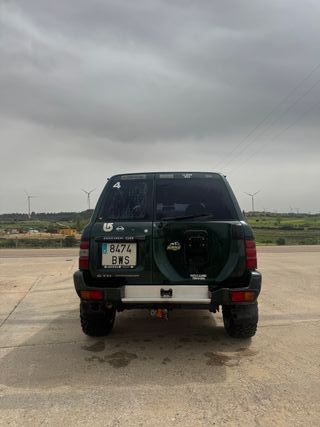 Nissan Patrol Y61