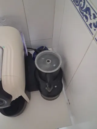 Cafetera Saeco Beige y Negra