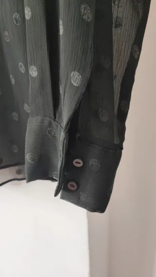Camisa Stradivarius plumeti negra