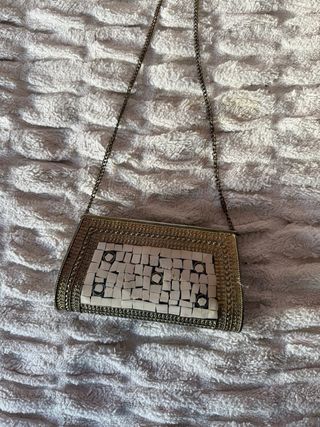 Bolso de fiesta étnico con pedrería