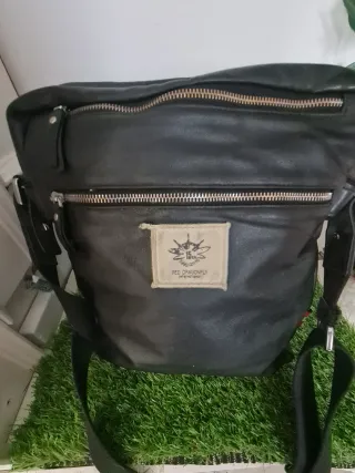 Bolso bandolera de piel negro