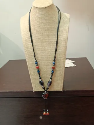 Collana con ciondolo a cuore e perline