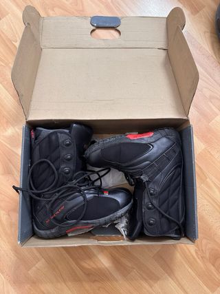 Botas de Snowboard Nidecker y tabla snow Nidecker