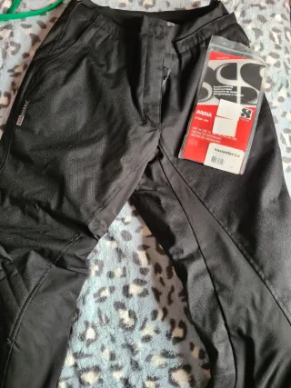 Pantalón Moto Mujer Negro sin estrenar