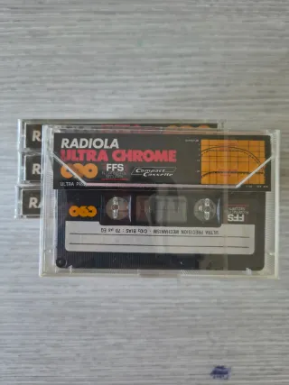 4 Musicassette Radiola Ultra Chrome C90 nuove