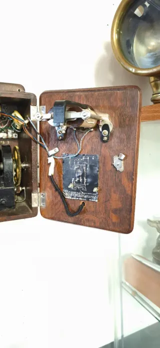 Teléfono antiguo de pared Standar Electrica