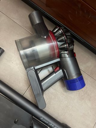 Aspirapolvere Dyson V8 Fluffy+ Senza Fili