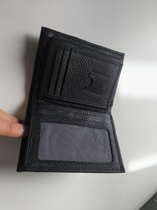 Cartera de cuero negra nueva