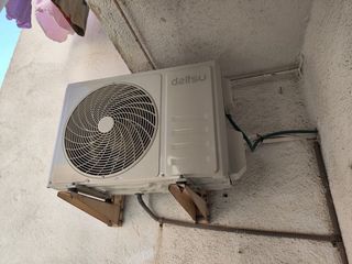 Reparación y carga de gas de aire acondicionado