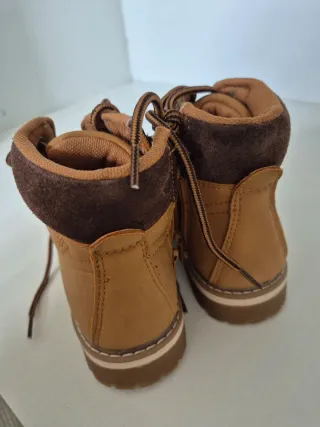 Botas de niño color camel 29