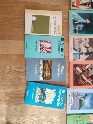 Libros Ciencia ficción: Arthur C.Clarke, Le Guin..