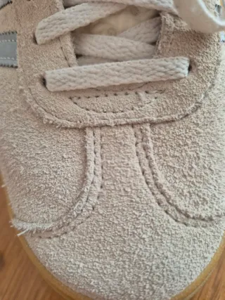 Adidas Gazelle chica azul y beige 37.5