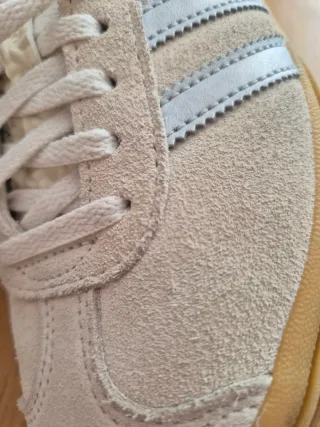 Adidas Gazelle chica azul y beige 37.5