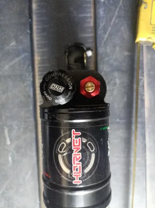 Amortiguador DNM 305 con uniball alta calidad