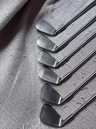 Set Hierros Golf Ping i10 4-9 Black Dot