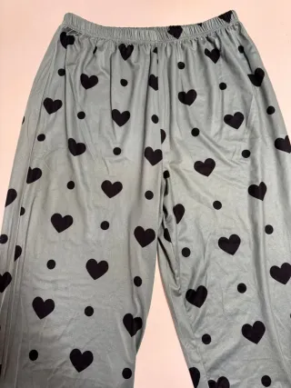 Pijama Corazones Negro y Verde Talla XL