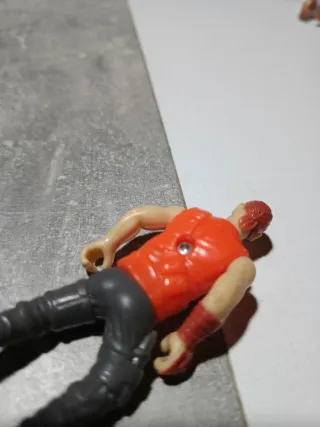 Pirata años 90 figura de acción
