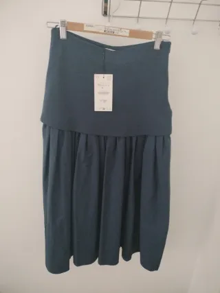 Falda larga Zara azul nueva