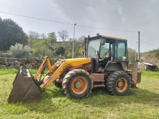 Retroexcavadora Fermec 965