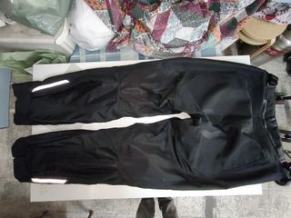 Chaqueta y pantalón moto
