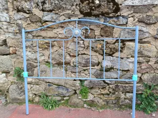 Cabecero cama hierro azul 135cm
