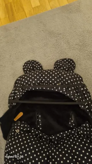 Saco para silla de bebé con lunares y orejitas