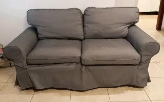 Divano a 2 posti Ikea, Ektorp in grigio