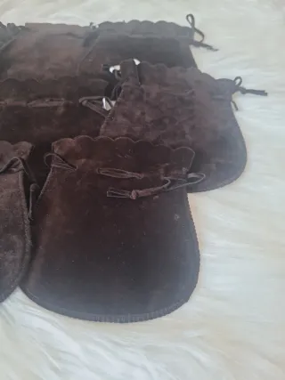 Otto sacchetti Bristol in velluto marrone