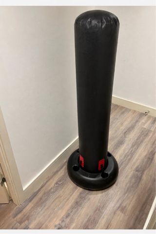 Saco de boxeo inflable negro