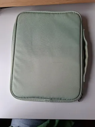 Funda maletín iPad verde