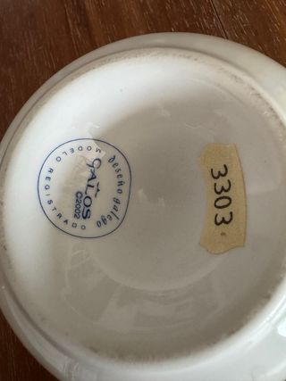 Cenicero de cerámica blanco y azul de Galos