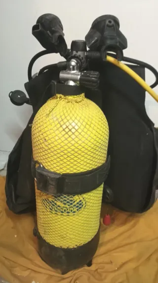 Equipo Buceo Mares Rover con Bombona talla L