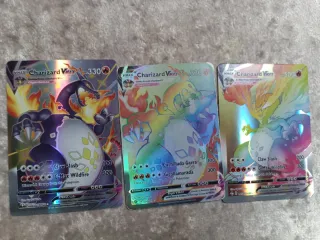 3 Cromos Pokémon Charizard VMAX Gigantamax